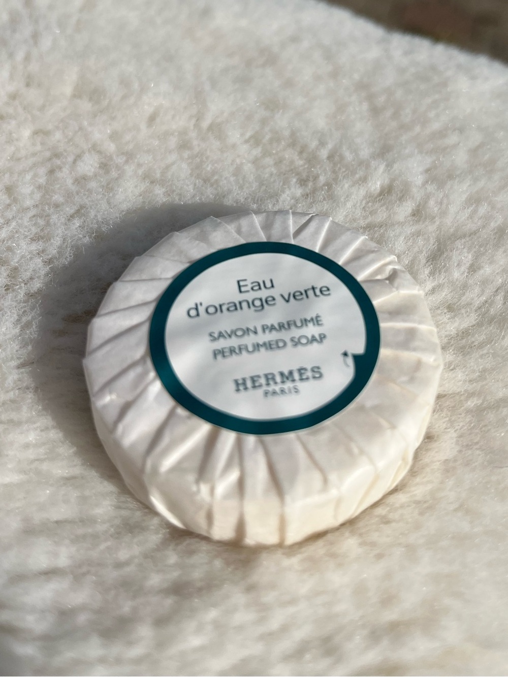 Hermes Eau d'Orange Verte Round Soap - White with Teal Accent
